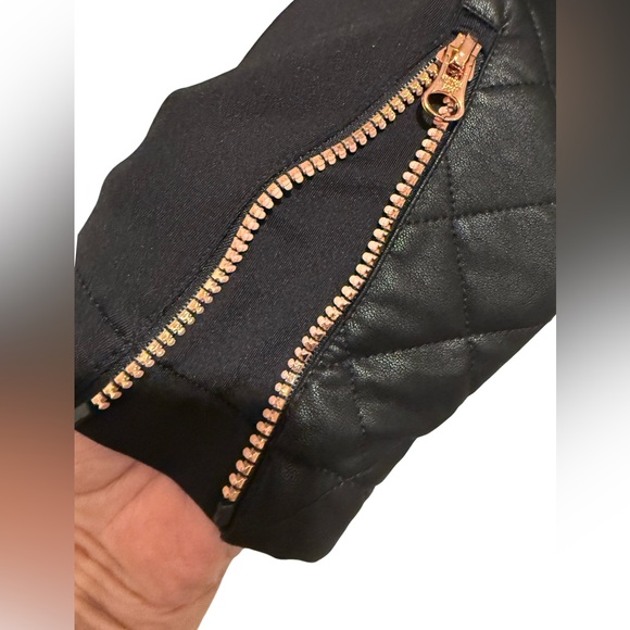 Victoria’s Secret NWOT Size M Black Quilted Faux Leather Bomber Jacket (0562) - Picture 7 of 12